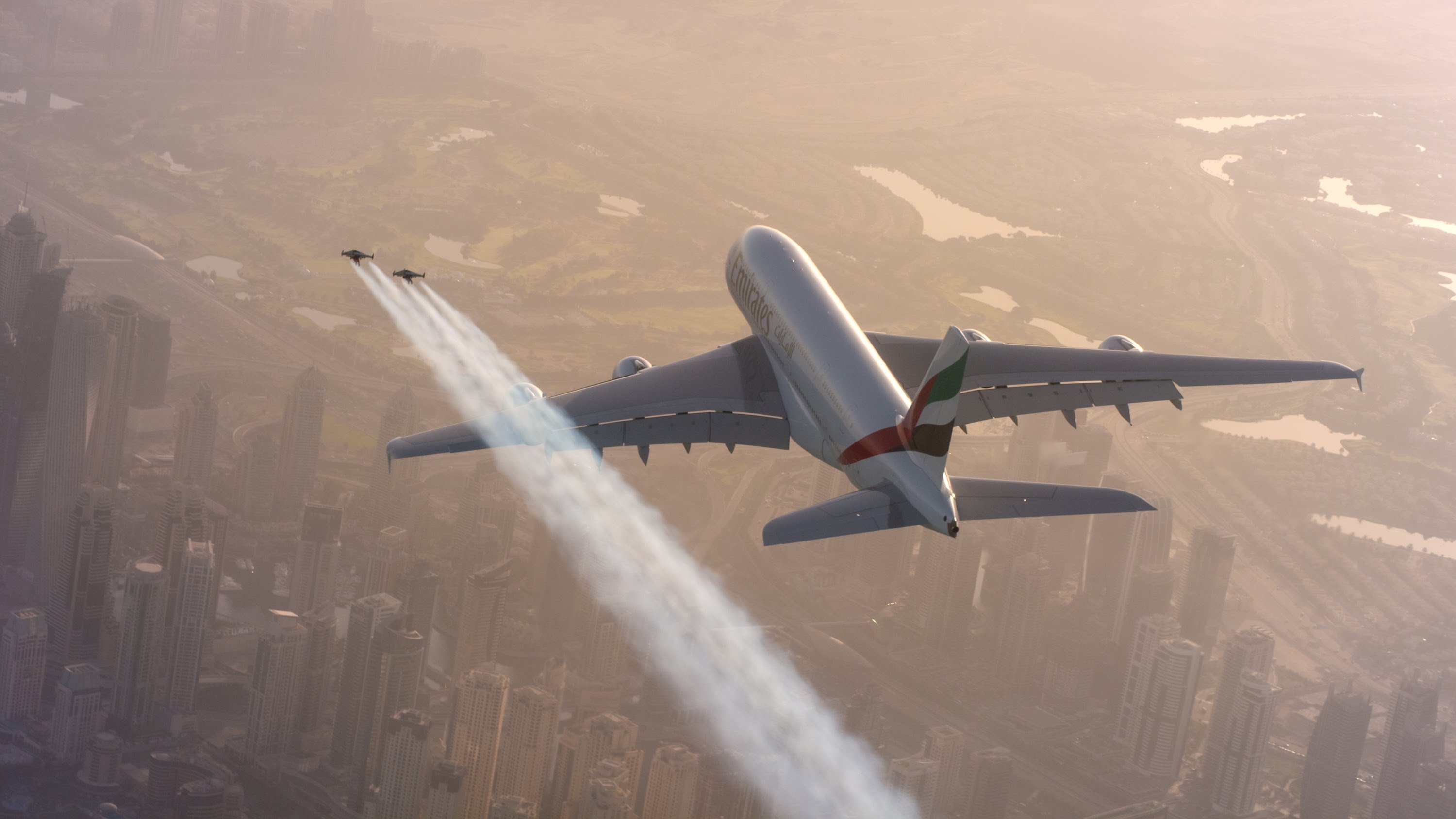 Des  »Hommes Jet » volent aux Émirats arabes!
