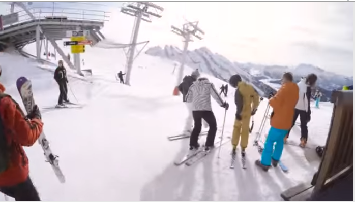 Faites une descente de skis extrêmes avec Candide Thovex 